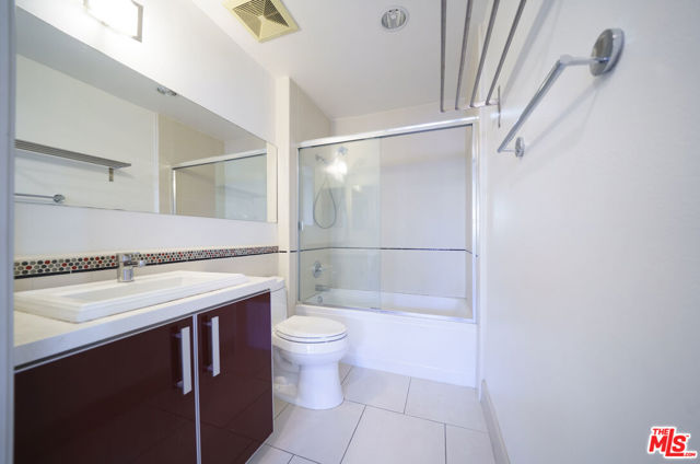 848 Irolo Street, Los Angeles CA: https://media.crmls.org/mediaz/ce19f479-e5a7-4d6d-b253-b3dcacb9edc2.jpg