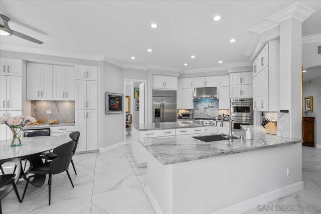 7166 Tern Place, Carlsbad CA: https://media.crmls.org/mediaz/ce1ab3c5-334b-464d-804d-30aa8bb81fce.jpg