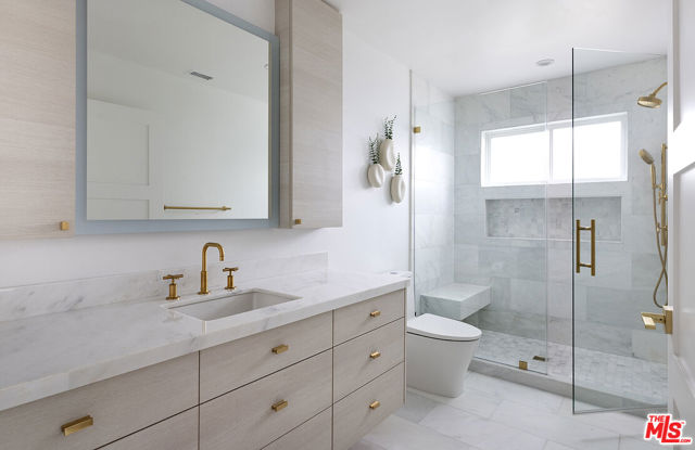 28902 Verde Mesa Lane, Malibu CA: https://media.crmls.org/mediaz/ce1b2bca-f5e1-4a1f-b0b1-7c4c5110565c.jpg