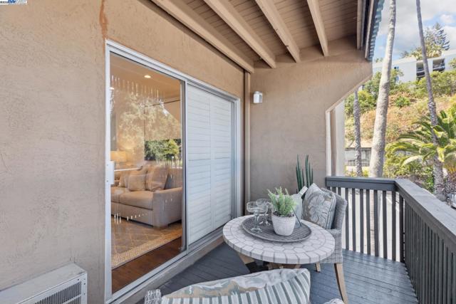 150 Sharene Ln, Walnut Creek CA: https://media.crmls.org/mediaz/ce1b8199-3232-43df-9beb-c61d738b2f03.jpg
