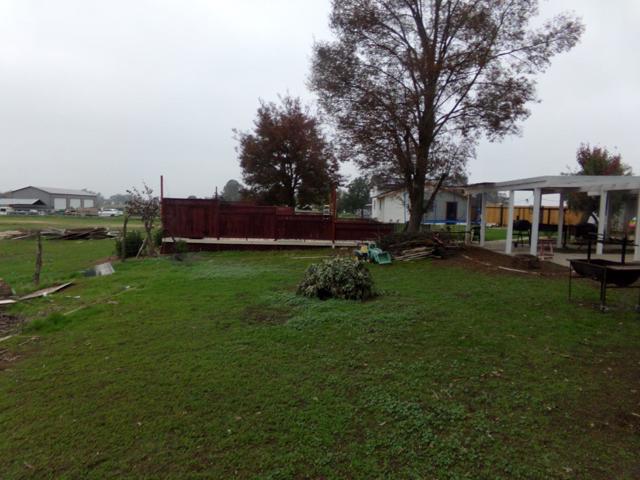 19650 Road 31, Madera CA: https://media.crmls.org/mediaz/ce1c2a77-b398-414e-90c9-a637b2c9e37e.jpg