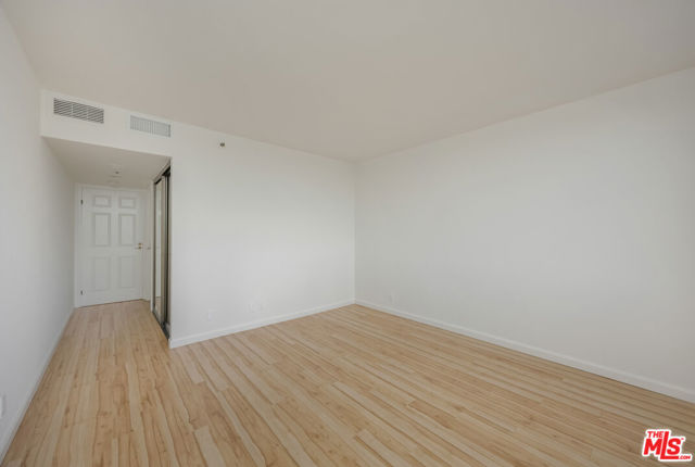 345 Pioneer Drive, 1805 photo 19