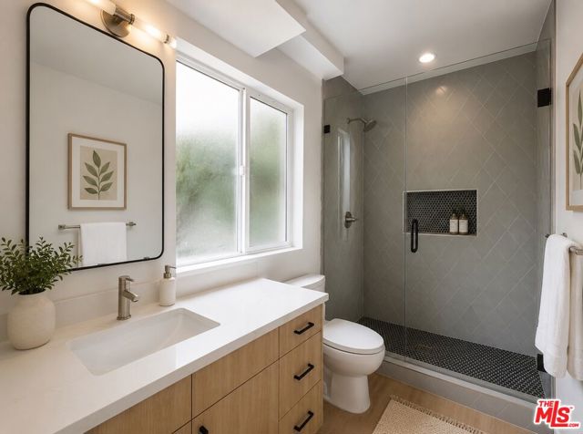 11223 Tiara Street photo 9