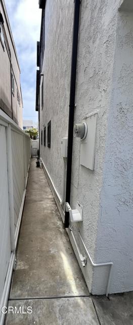 333 Highland Drive, Oxnard CA: https://media.crmls.org/mediaz/ce1ec0a6-5c68-43eb-9f2a-bef8be22cde9.jpg