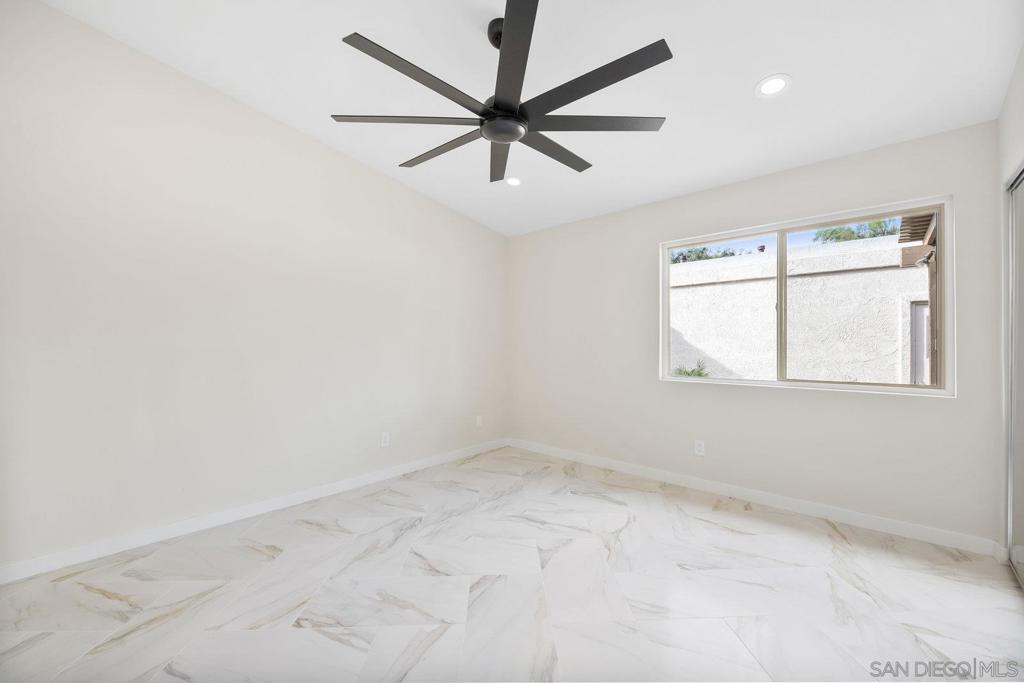 MLS #250036537SD image #23