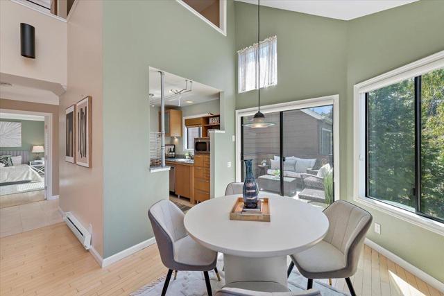 953 Shoreline Drive, San Mateo CA: https://media.crmls.org/mediaz/ce1fc259-6994-46ca-b521-a0238cc03d97.jpg