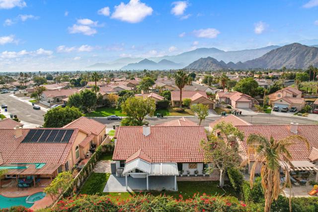 44260 Villeta Drive, La Quinta CA: https://media.crmls.org/mediaz/ce203337-0452-47cf-ab92-2ed74920ef0d.jpg