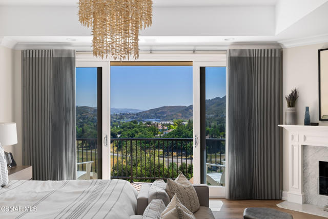2366 Heatherbank Court, Lake Sherwood CA: https://media.crmls.org/mediaz/ce2073f0-b4d8-4f7d-81cb-8e56fc86c316.jpg