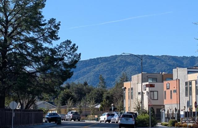 11010 Maple Place, Saratoga CA: https://media.crmls.org/mediaz/ce20bc0c-e840-4479-931f-7173c191ba26.jpg