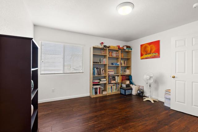 354 Vasconcellos Avenue, Manteca CA: https://media.crmls.org/mediaz/ce211b80-8826-492e-9ad3-c7be3dd01aa7.jpg