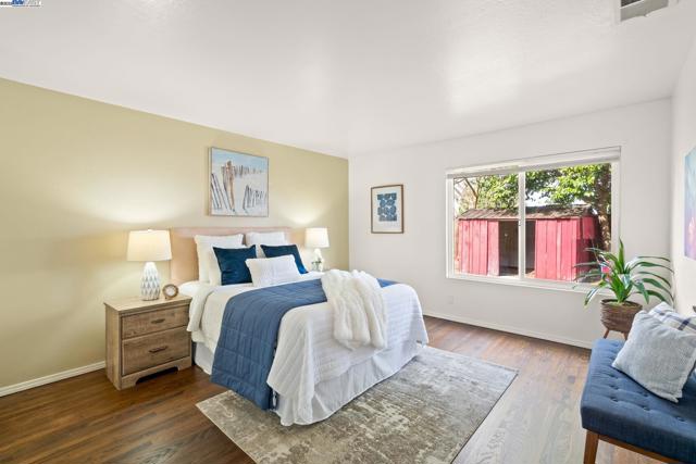 2935 Pine Valley Rd, San Ramon CA: https://media.crmls.org/mediaz/ce214af3-cc9a-4595-8687-9a8e4a90f58e.jpg