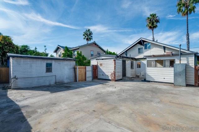 3711 29th St, San Diego CA: https://media.crmls.org/mediaz/ce2205e2-2cb7-4cde-a227-cd4b01b78e89.jpg