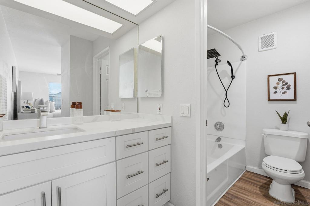 MLS #250042915SD image #16