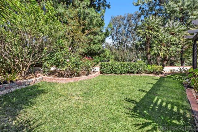 17635 Parlange Pl, San Diego CA: https://media.crmls.org/mediaz/ce23900b-421f-46a1-803d-1459d7fe0c72.jpg