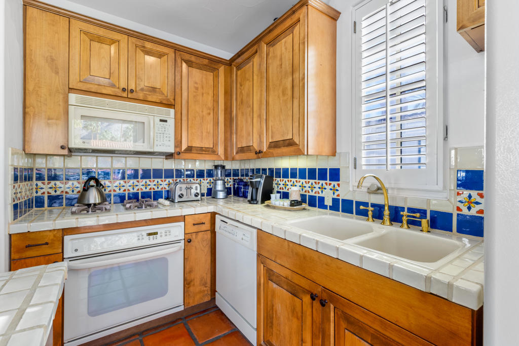 MLS #219141418DA image #15