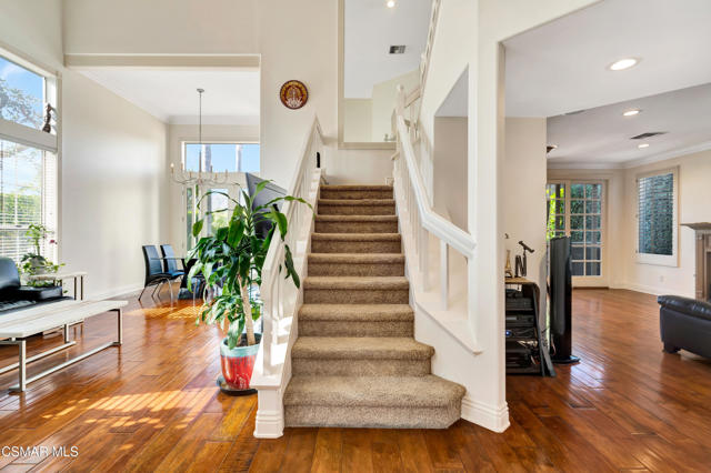 5177 Pesto Way, Oak Park CA: https://media.crmls.org/mediaz/ce23de11-218c-4951-a9e4-3aff76fe1d6e.jpg
