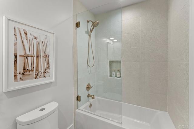 Detail Gallery Image 24 of 41 For 4224 Tonopah Ave, San Diego,  CA 92110 - 3 Beds | 3/1 Baths