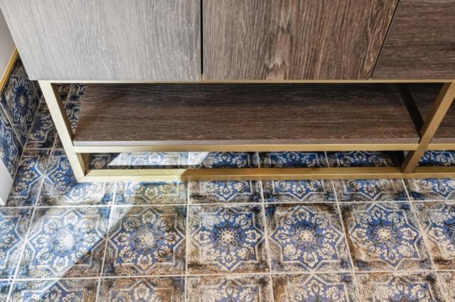 2018 Sand Hill Road, Menlo Park CA: https://media.crmls.org/mediaz/ce244260-6946-4020-99bd-e0cd071e5abf.jpg