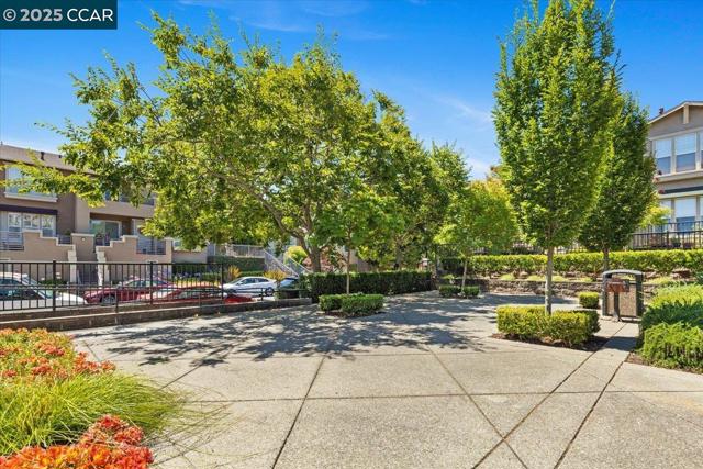 1582 Chandler St, Oakland CA: https://media.crmls.org/mediaz/ce2518a2-f82e-4d1e-b3f5-daa382476a59.jpg