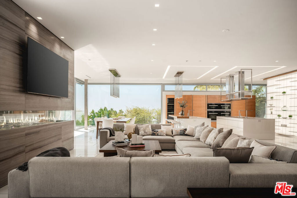 MLS #25575239 img 13