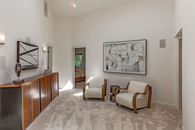 3 Oak Forest Court, Portola Valley CA: https://media.crmls.org/mediaz/ce25d24a-ee91-4b28-8a87-45a2f204c828.jpg
