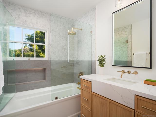 Image 22 of 42 For 17617 Circa Del Norte