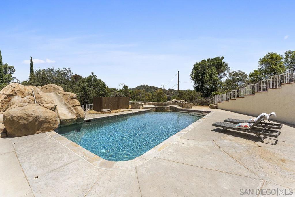 MLS #250031775SD img 43