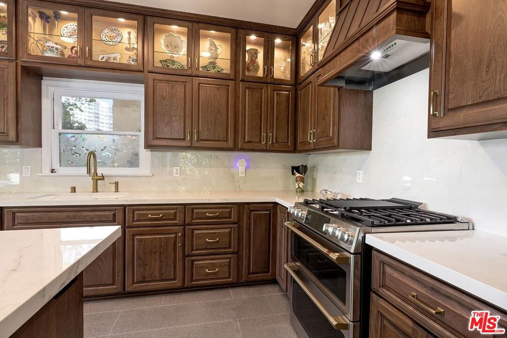 MLS #25602747 image #19