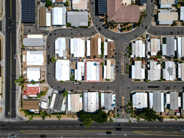 88 Dunes Circle, Cathedral City CA: https://media.crmls.org/mediaz/ce2b154d-d4b5-42c5-99ed-96d711986b69.jpg