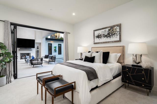 2365 Via Siena, La Jolla CA: https://media.crmls.org/mediaz/ce2b2409-2bfa-4247-a9fb-ec2e942ddedd.jpg
