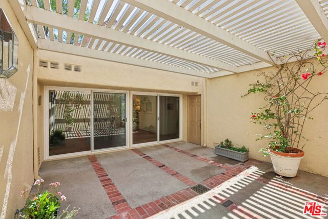 4400 Yorkfield Court photo 23