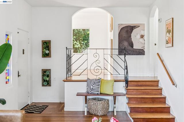 Image 18 of 60 For 491 Vincente Avenue