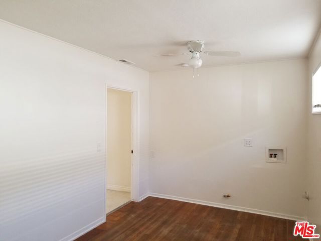11059 CALIFA Street photo 30