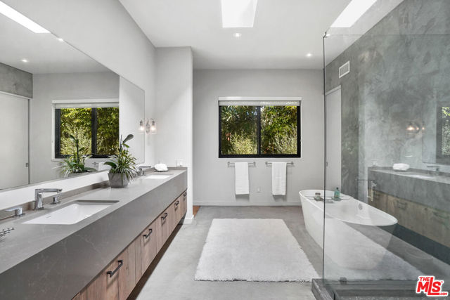Drew Fenton | 6254 Busch Drive Malibu CA | MLS: 7352964