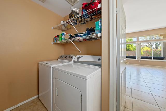 38406 Brandywine, Palm Desert CA: https://media.crmls.org/mediaz/ce2e6d38-51b3-4fa8-9f89-a9cdd24770d5.jpg