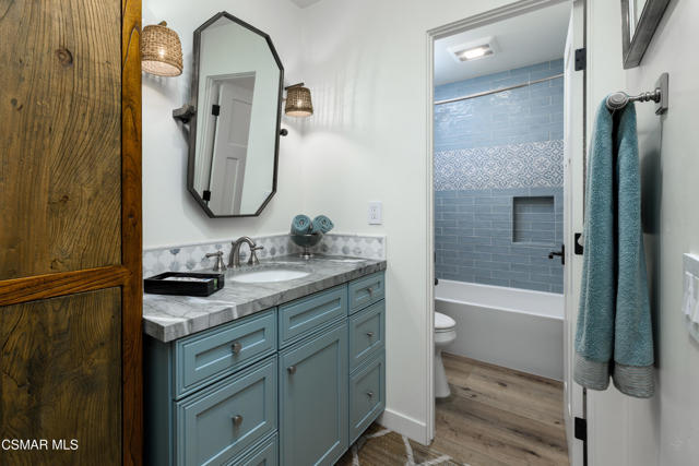 818 Caliente Lane, Ventura CA: https://media.crmls.org/mediaz/ce2e8158-2452-471b-a56b-de1b9538edde.jpg