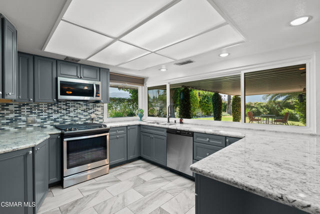 28606 Solon Avenue, Canyon Country CA: https://media.crmls.org/mediaz/ce30748b-5c69-426a-b794-91c88ea53632.jpg