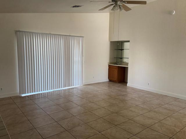 51580 Avenida Villa, La Quinta CA: https://media.crmls.org/mediaz/ce30f966-9cec-4259-b74a-4a1bed646f0d.jpg
