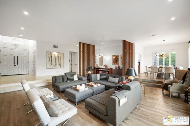 87 Magdalena Drive, Rancho Mirage CA: https://media.crmls.org/mediaz/ce319305-914a-4c40-9cce-f67c8203b162.jpg