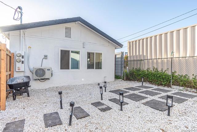 2813 15 46Th St, San Diego CA: https://media.crmls.org/mediaz/ce331cc3-6ba2-4183-8006-431880feda5e.jpg