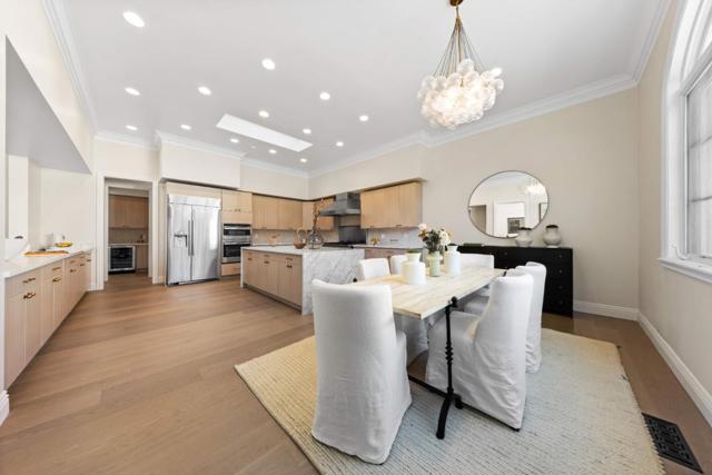 291 Atherton Avenue, Atherton CA: https://media.crmls.org/mediaz/ce33320d-5d2e-4558-b518-378abde44786.jpg