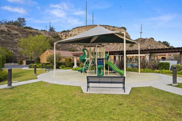 Detail Gallery Image 61 of 65 For 2753 Bellezza, San Diego,  CA 92108 - 3 Beds | 2/1 Baths