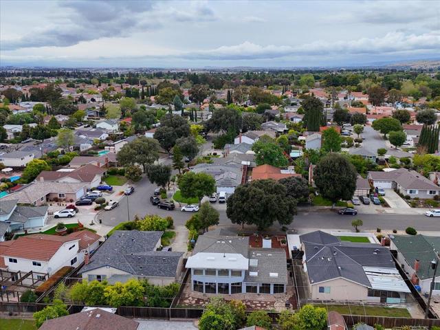 2828 Monte Cresta Way, San Jose CA: https://media.crmls.org/mediaz/ce33e7b4-9448-465d-a06e-9caf1e19c8a3.jpg