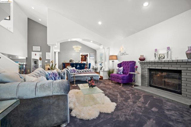 Image 6 of 60 For 5404 Glenwood Ct