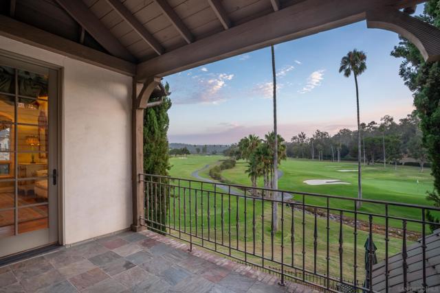 16056 Avenida Calma, Rancho Santa Fe CA: https://media.crmls.org/mediaz/ce350ced-916f-4e33-90e9-bcf4b0fe28b5.jpg