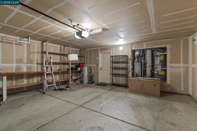 1015 Hidden Oak Ct, Concord CA: https://media.crmls.org/mediaz/ce367e77-d038-46f0-9982-529e95d61eb4.jpg