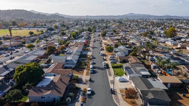 Detail Gallery Image 35 of 39 For 1611 Richandave Ave, El Cajon,  CA 92019 - 4 Beds | 2/1 Baths