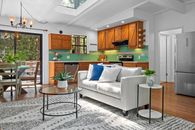 11660 Edgewood Drive, Felton CA: https://media.crmls.org/mediaz/ce36bb77-0824-41ee-bbb3-3d6dfb06fc08.jpg