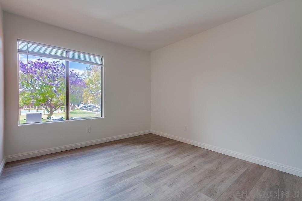 1030 Washington Ave - photo 9