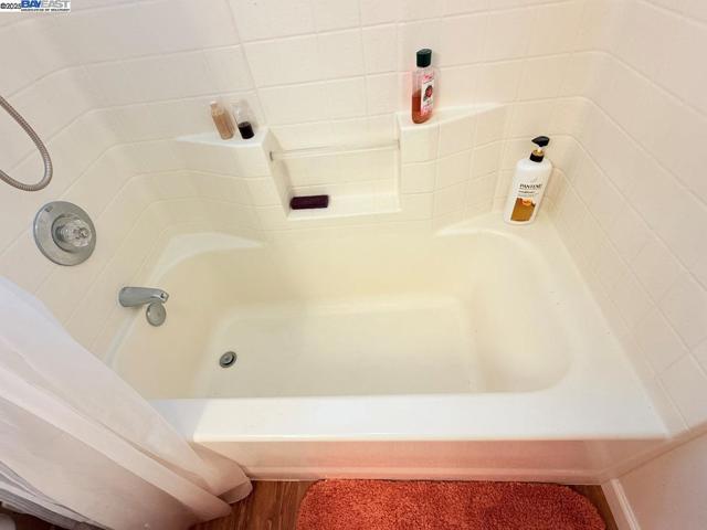 1322 Emerson Dr, Pittsburg CA: https://media.crmls.org/mediaz/ce37dff4-d592-4c2a-b97a-db9f3ee57866.jpg